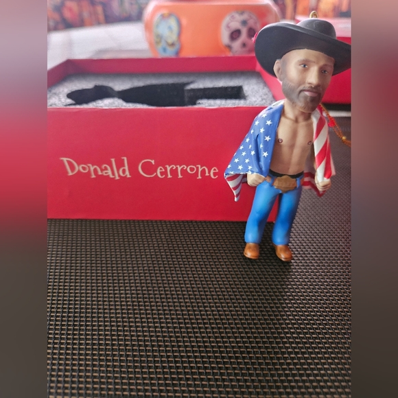 Christmas Ornament MMA Bobblehead UfC Donald Cerrone - Picture 2 of 5